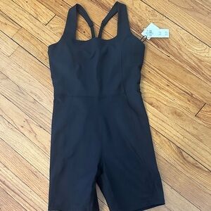 NWT YPB sculptLUX Small